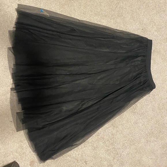 Black midi prom skirt - Picture 2 of 2